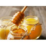 Mierea din Rom&acirc;nia se scumpește din cauza secetei. C&acirc;t va costa un borcan cu miere