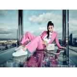 Reinventează-ți stilul cu sneakerși premium 