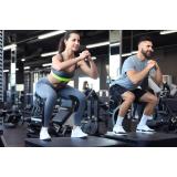 Răm&acirc;i activ și pe timpul iernii: 5 sporturi pe care le poți practica la interior