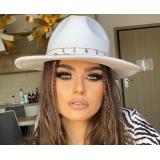 Theo Rose, adevăratul motiv pentru care și-a tuns părul: &bdquo;O să mă vedeți și c&acirc;nd &icirc;nchideți ochii&rdquo;