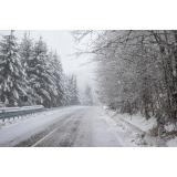 Trafic restricționat pe Valea Oltului din cauza unor fisuri apărute &icirc;n asfalt