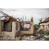 Zelenski &icirc;i &icirc;ndeamnă pe oamenii din regiunea Donețk să plece