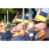 Ziua Armatei, sărbătorită &icirc;n mai multe orașe. Iohannis și Ciucă, la Morm&acirc;ntul Ostașului Necunoscut, &icirc;n Parcul Carol I 