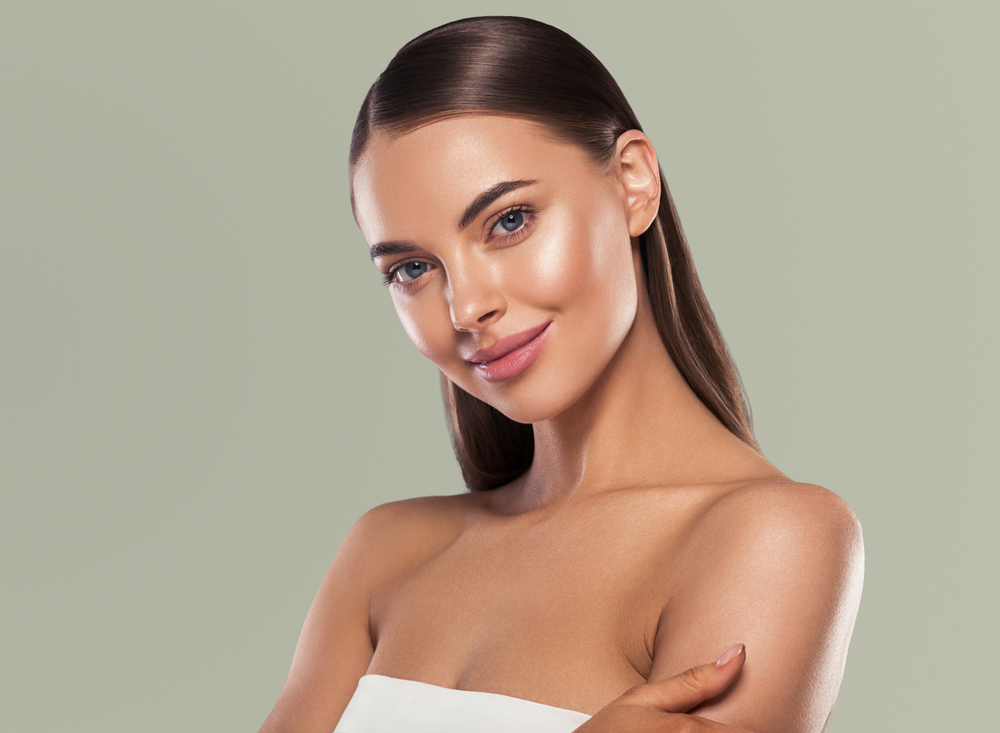 Îngrijirea tenului pe timp de vară - Machiaj lejer