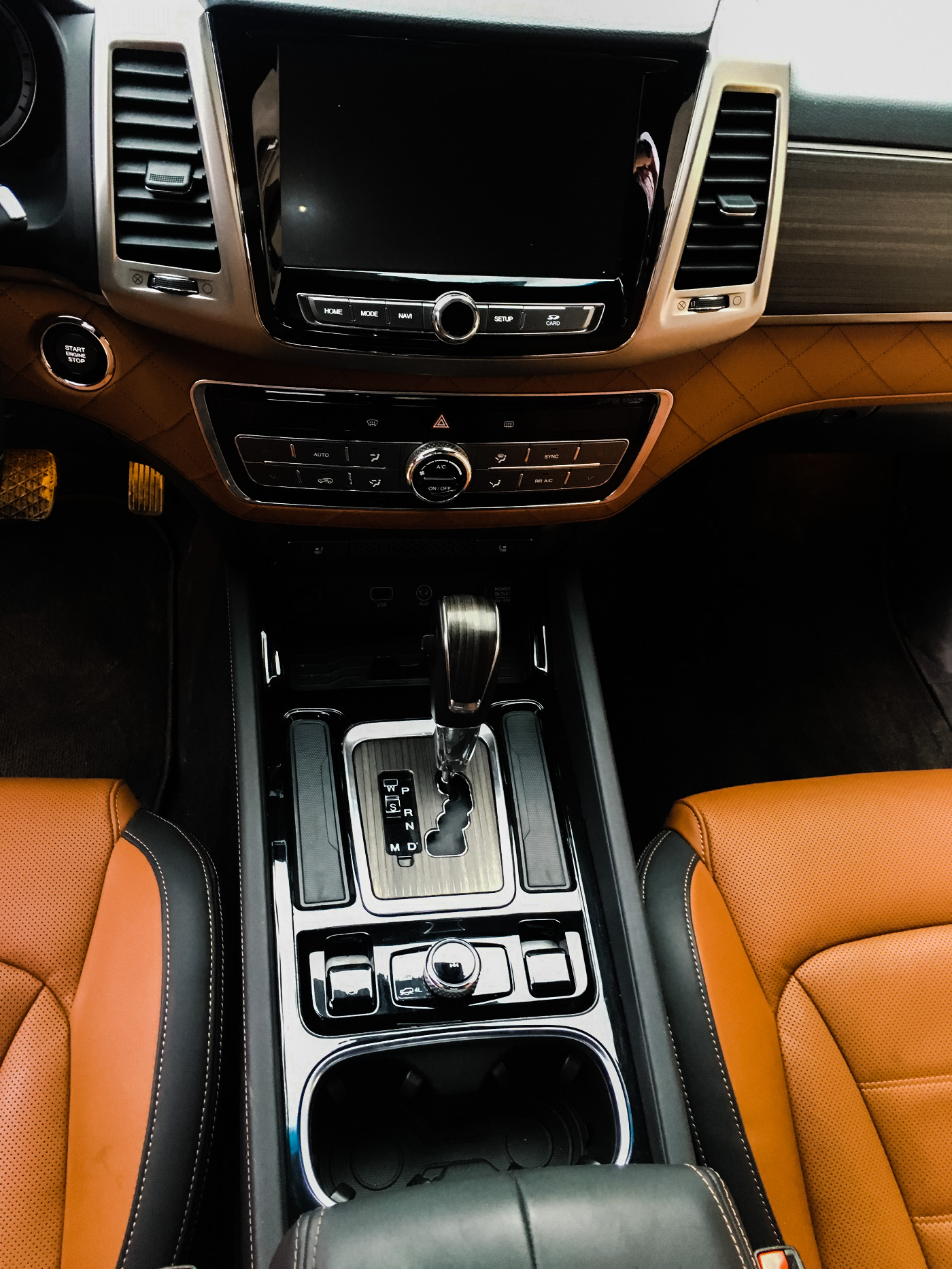 SsangYong Rexton G4 florin amariei