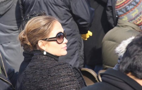 J-Lo primeste 12 milioane de dolari pentru a fi in juriu la "American Idol"