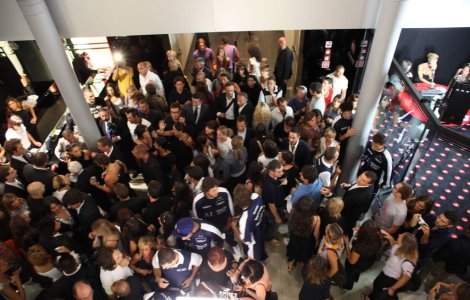 Rochii superbe la Fashion's Night Out