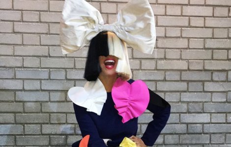 Cantareata SIA divorteaza dupa doi ani de casnicie