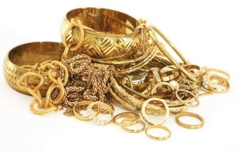 Angajata unui amanet din Bucuresti a furat 3 kilograme de aur. Ce a facut cu bijuteriile