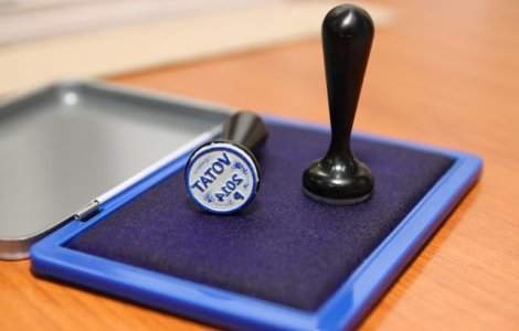 Buzau: Verificari ale Politiei dupa ce stampilele dintr-o sectie de votare au fost aruncate pe foc