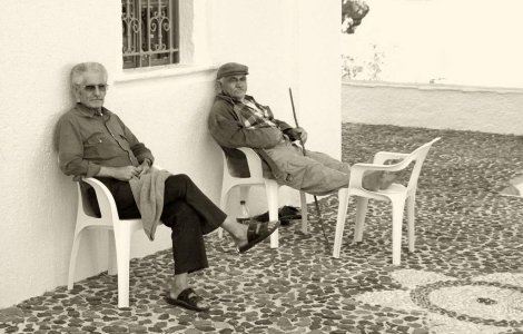 Barbatii si femeile se vor pensiona la aceeasi varsta