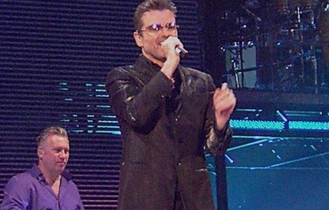 George Michael, ironizat de puscariasi