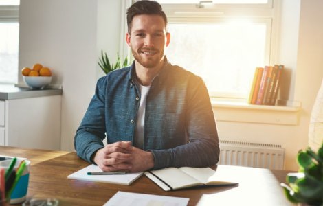 4 metode ieftine si inteligente pentru ca afacerea ta sa urce pe scara succesului