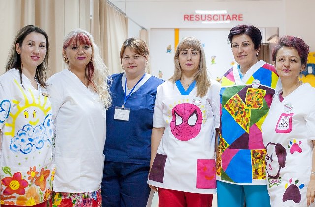 Ziua Halatelor Colorate, initiativa pentru copiii care se tem de medici
