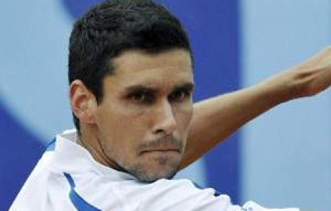 Victor Hanescu s-a calificat in turul doi al turneului olimpic de tenis