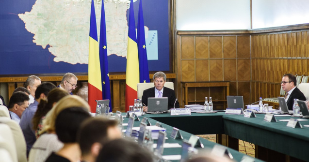 Ciolos, lovitura pentru Dragnea