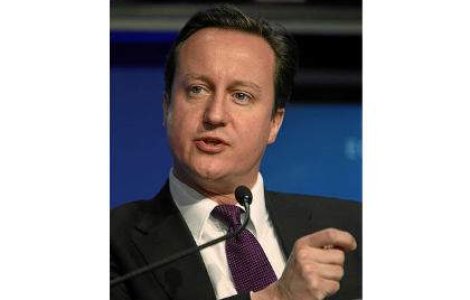 Premierul Marii Britanii, mai sarac ca functionarii publici