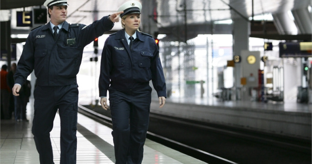 Suspectat de terorism la doar 12 ani