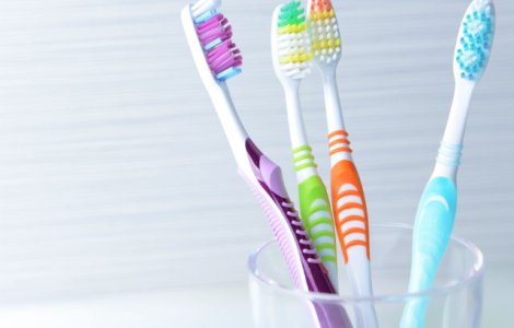  Top  6 lucruri socante pe care nu le stiai despre periuta ta de dinti