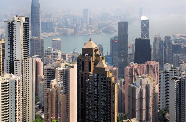 Cod ROSU de poluare in China, unde mai multe fabrici si scoli au fost inchise