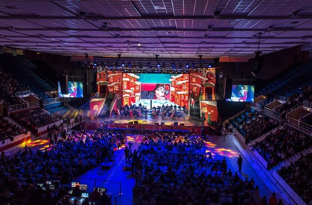 [Foto] Cum s-a vazut cel mai mare spectacol de sarbatori organizat de Opera Comica pentru Copii: "Poveste de Craciun"