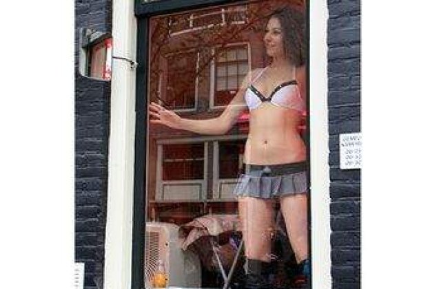 Caz socant la Viena: Prostituata romanca injunghiata de 20 de ori