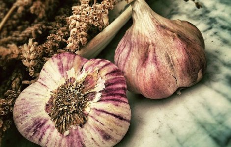 Ce se intampla in corp dupa ce mananci 6 catei de usturoi copt