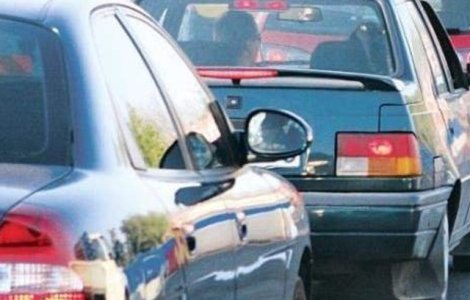 In ce conditii vor putea fi ridicate masinile parcate neregulamentar