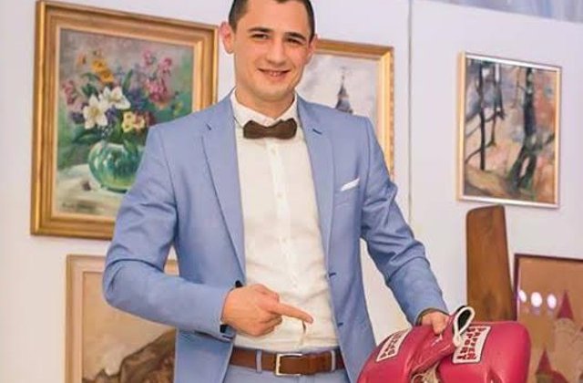 Boxerul Flavius Biea si-a donat manusile care l-au facut campion