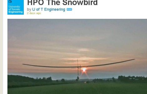  Video  Primul avion care "da din aripi"