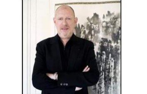 Fondatorul companiei Jean-Paul Gaultier se va intalni cu 16 creatori romani