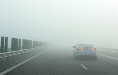 Avertizari de ceata si polei in sase judete