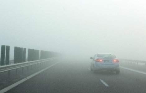 Avertizari de ceata si polei in sase judete