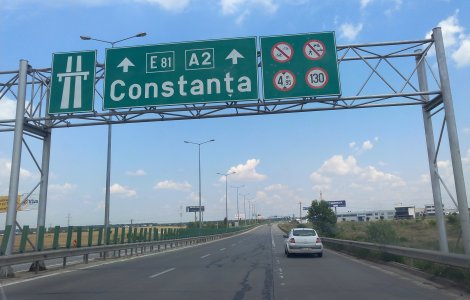 Circulatia pe Autostrada A2, oprita de la kilometrul 105 pe sensul spre Constanta, din cauza poleiului