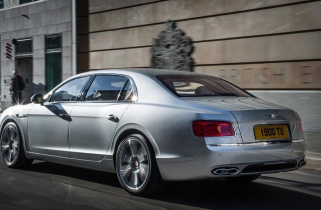 Lamborghini Huracan Spyder, Bentley Flying Spur S si McLaren 570GT, considerate cele mai bune masini de lux din 2016