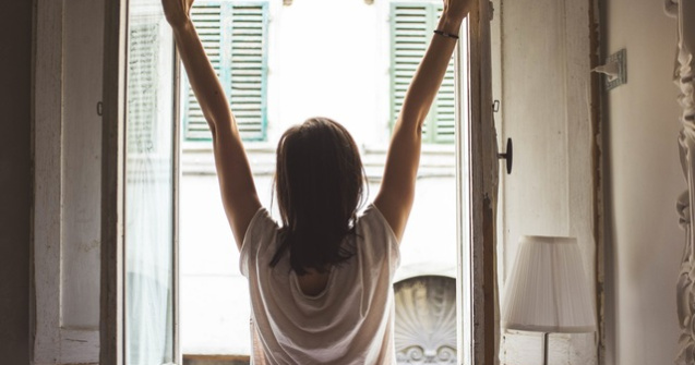  Top  5 trucuri simple care te pot ajuta sa devii o persoana matinala