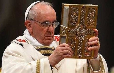 Papa Francisc: Craciunul a fost luat "ostatic" de materialism