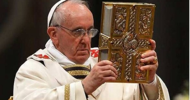 Papa Francisc: Craciunul a fost luat "ostatic" de materialism