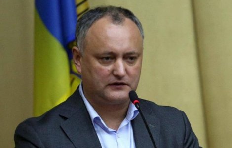  Foto  Igor Dodon a semnat decretul de demitere a ministrului Apararii, Anatol Salaru