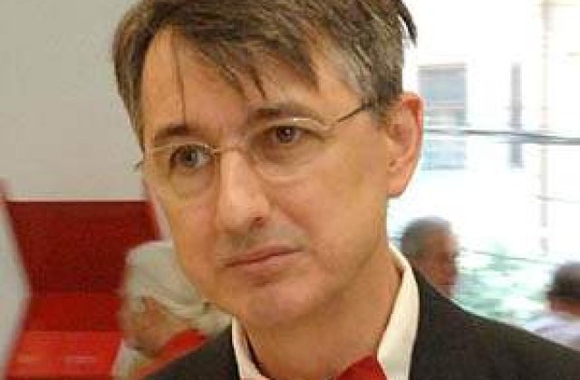 Patapievici da Antena 3 pe mana CNA