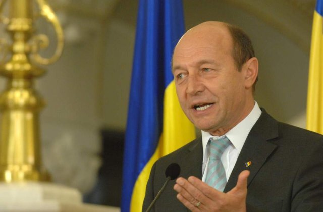 PSD il acuza pe Basescu de furt