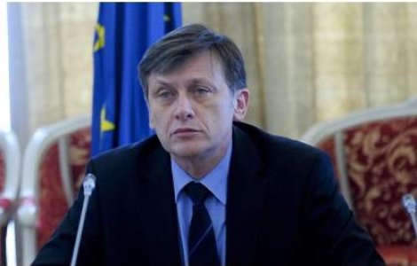 Antonescu cere audierea lui Blaga