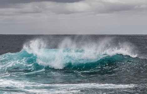  Video  Ce s-ar intampla in momentul in care un asteroid ar lovi oceanul