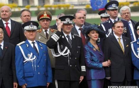 MAI, zguduit de alte demisii la varf