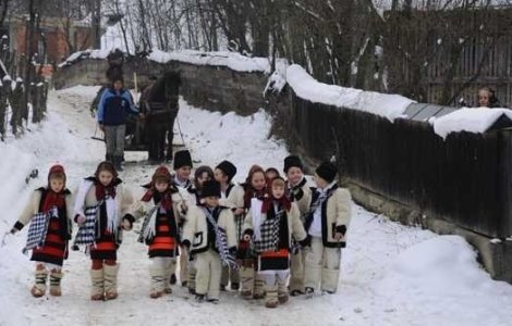 Sfaturi de la politisti pentru cei care sunt colindati sau care merg la colindat