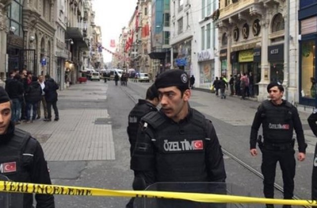 Un nou atac armat la Istanbul: Doua persoane au fost ranite dupa ce o persoana a deschis focul intr-o moschee