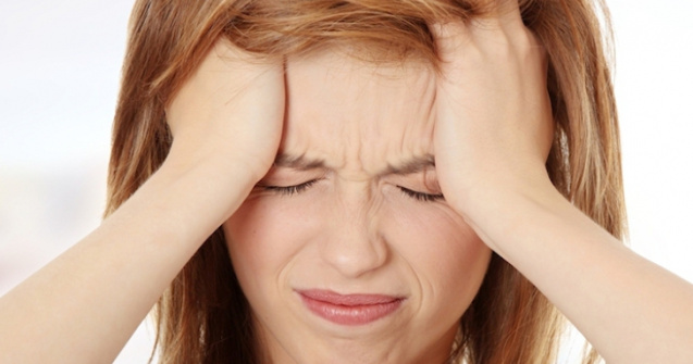  Top  8 Obiceiuri proaste care ne dau dureri de cap