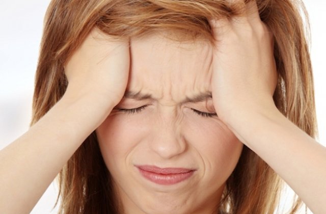 8 Obiceiuri proaste care ne dau dureri de cap