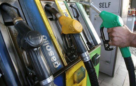 Carburanti mai ieftini din prima zi a anului