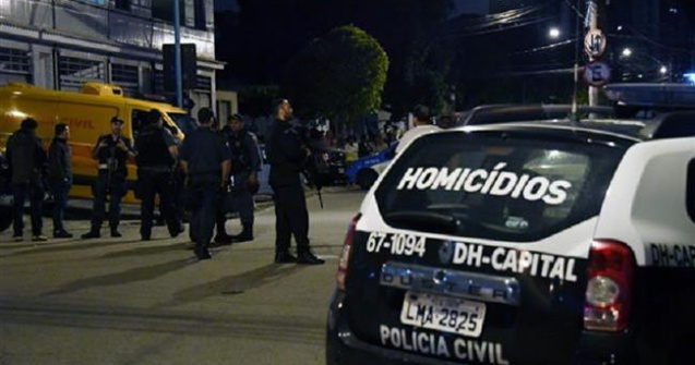 Un barbat inarmat a ucis 12 persoane in Brazilia